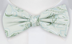FLOURISHED PALE GREEN Fliege