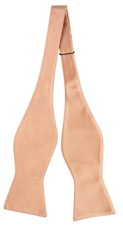 Satin Powder Peach ungebundene Fliege