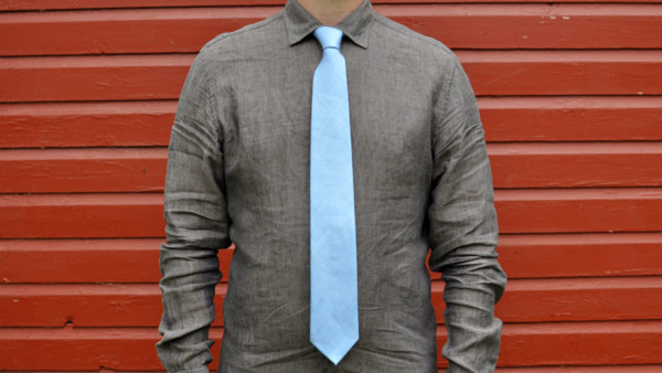 Krawatte und Hemd aus Leinen